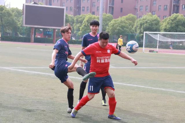 东部助教分析76人：需寻找替补控卫应对防守压力